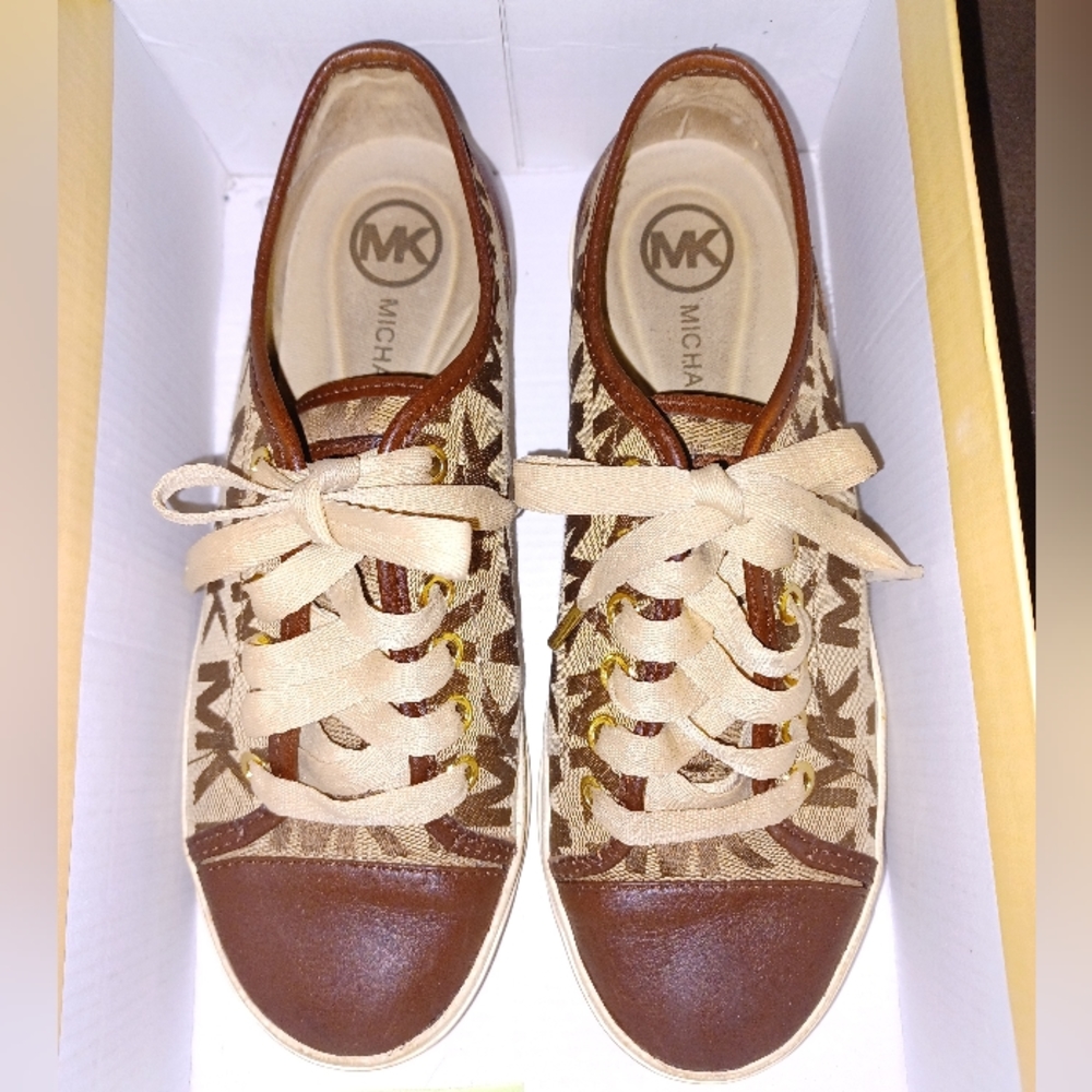 MK City Sneakers